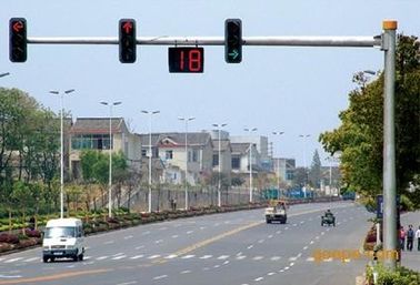 Trung Quốc Hot Dip Galvanized 6.5m Standard Traffic Light Pole 11m Single Arm For Traffic Road nhà cung cấp