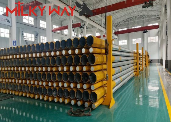 20-40m Steel Pole Transmission Line với Hot Dip Galvanization 80-100μm nhà cung cấp
