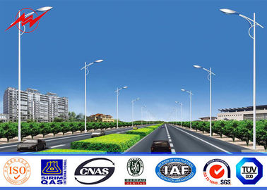 Q235 Trụ đèn đường 12m Cross Arm, Cột đèn hình bát giác
