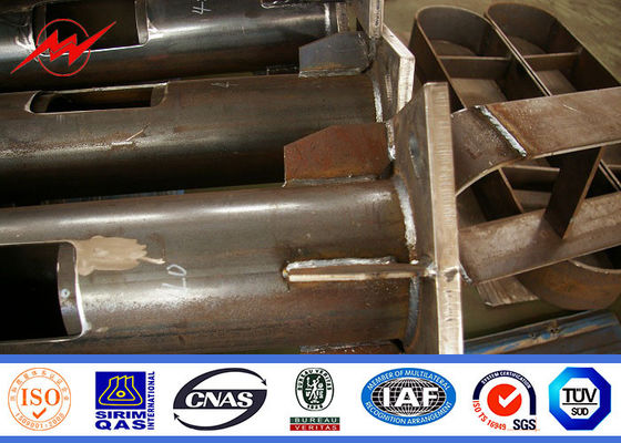 Sân bóng đá 45 mét bóng đèn cột cao với hệ thống nâng hạ