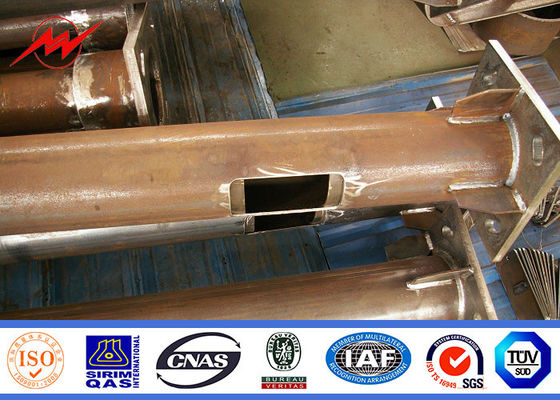 Hệ thống đèn nâng cao cột mốc cao 25m với hệ thống nâng hạ