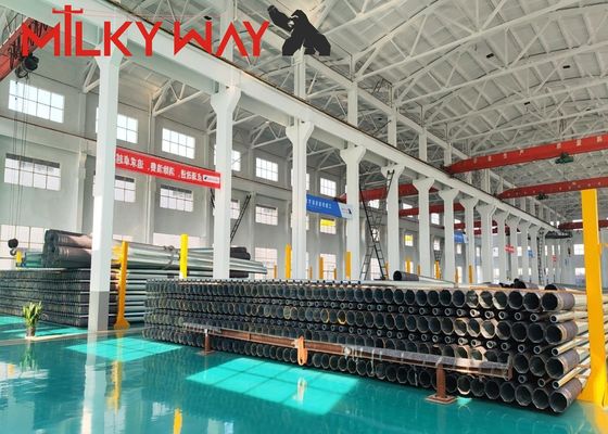 Đơn vị tùy chỉnh lắp đặt chiều cao thép kẽm cột với mảng cơ sở khe và Anchor Bolt lắp đặt