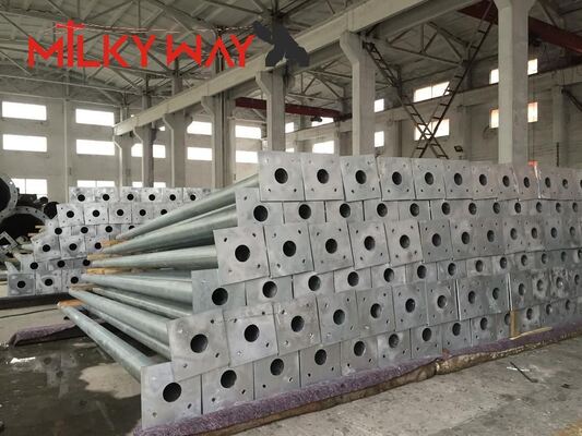 Cột đèn ngoài trời mạ kẽm cao 10m Cột đèn đường cao tốc