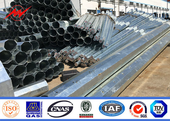 Cột điện mạ kẽm nhúng nóng với cánh tay chiếu sáng cong đôi