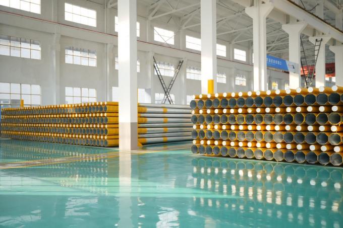 Thiết kế tùy chỉnh Cột điện cho ánh sáng đường phố Đèn vườn cao cao với sức chống gió lên đến 500km / h 2